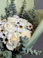 دسته گل رز سفید طرح بابی - Image 5