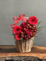 سبد گل رز قرمز طرح وودی - Image 2