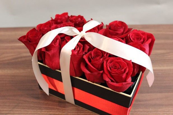 گل رز برای هدیه ولنتاین